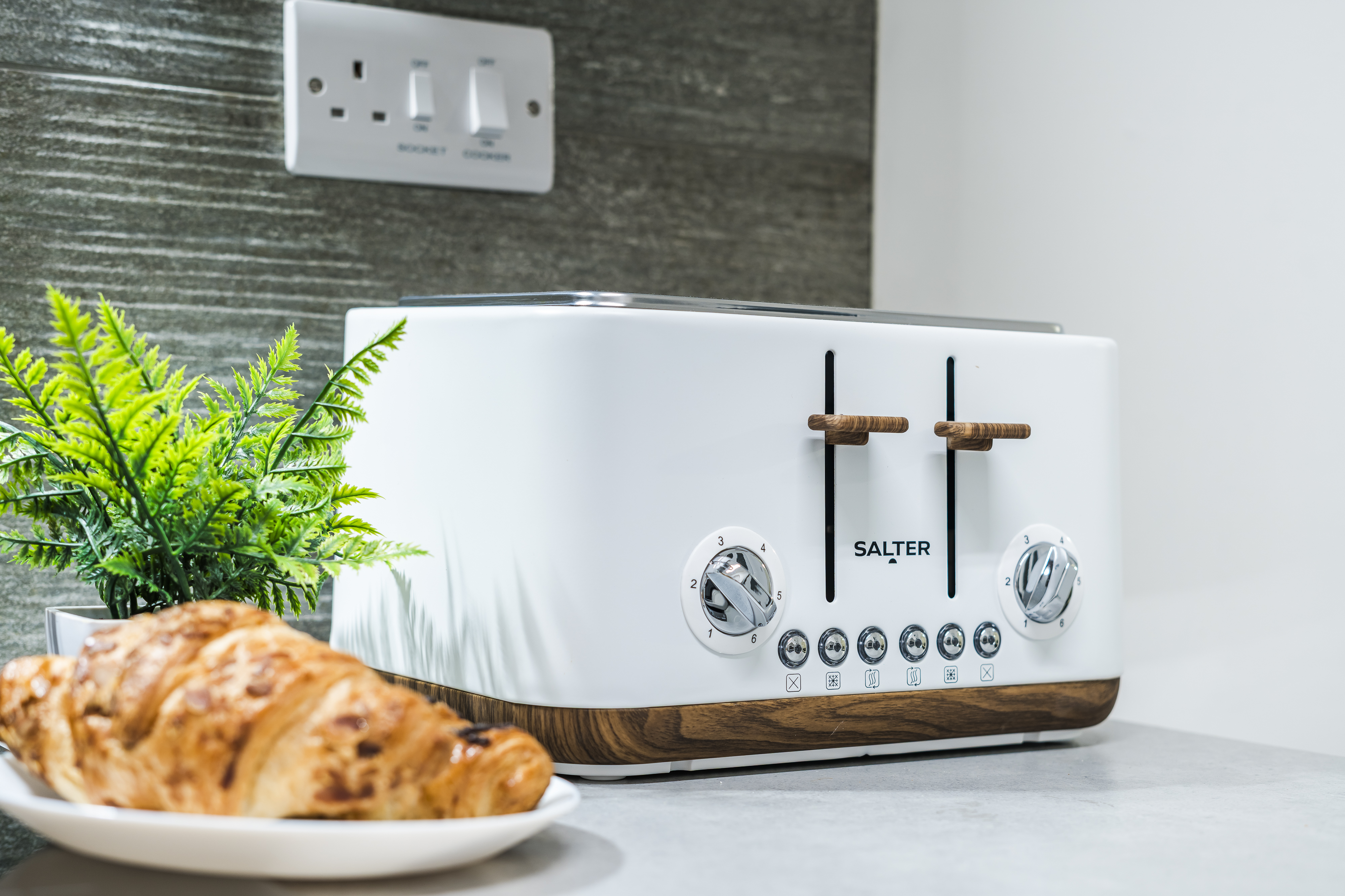 The Heron second bedroom - serviced accommodation Stoke-on-Trent